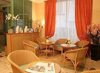Hotel Du Golf Coignieres Bagian luar foto
