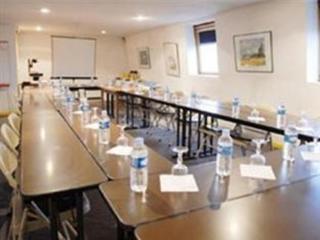 Hotel Du Golf Coignieres Bagian luar foto